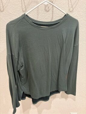 Madewell Long Sleeve Crewneck Tee in Forest Green